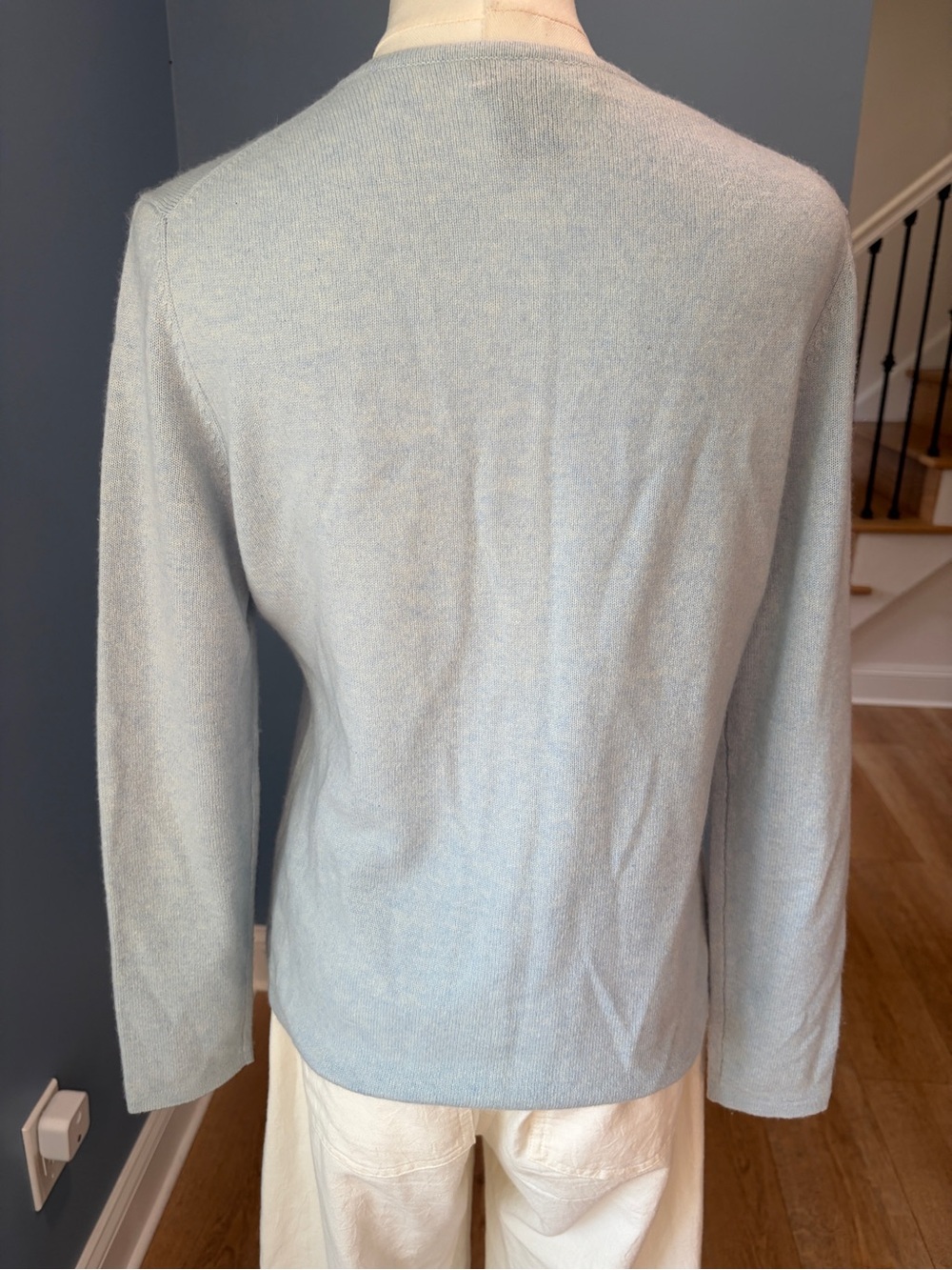 Lord & Taylor 100% Cashmere Cardigan Sweater Light Blue Petite Medium PM - Picture 6 of 8